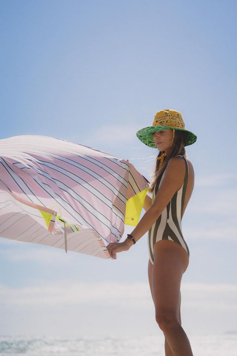 Tente de plage portable MIASUN. Acheter Fatboy sur Rincón del Mueble RDM Madrid Espagne. Acheter en ligne tente de plage ou parasol de jardin