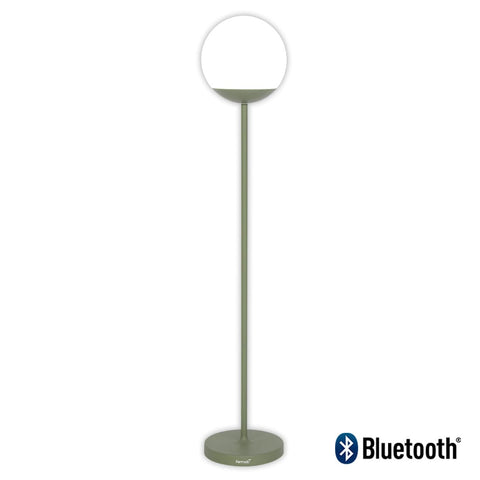 Lot monochrome de 3 lampes MOOON de 134 cm, Fermob en ligne RDM Madrid.